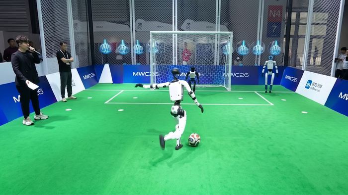 Robô Humanoide Vence Campeonato de Pênaltis na China e Supera Messi